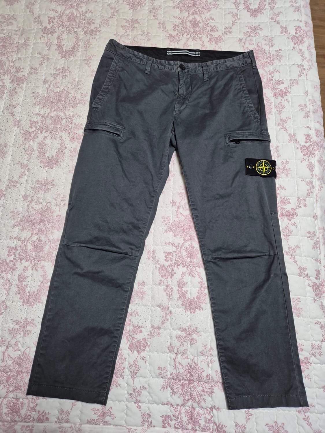 새상품급 스톤아일랜드 카고바지 32-33 L 상품이미지1