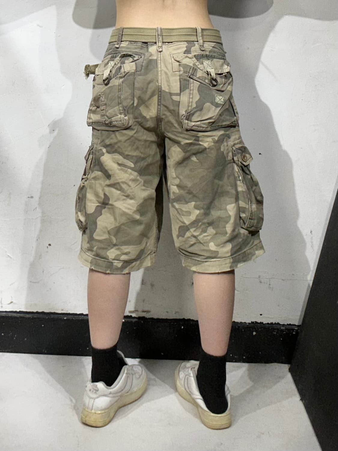 아베크롬비 베이지 밀리터리 카모 와이드 버뮤다 카고 팬츠 반바지 상품이미지3