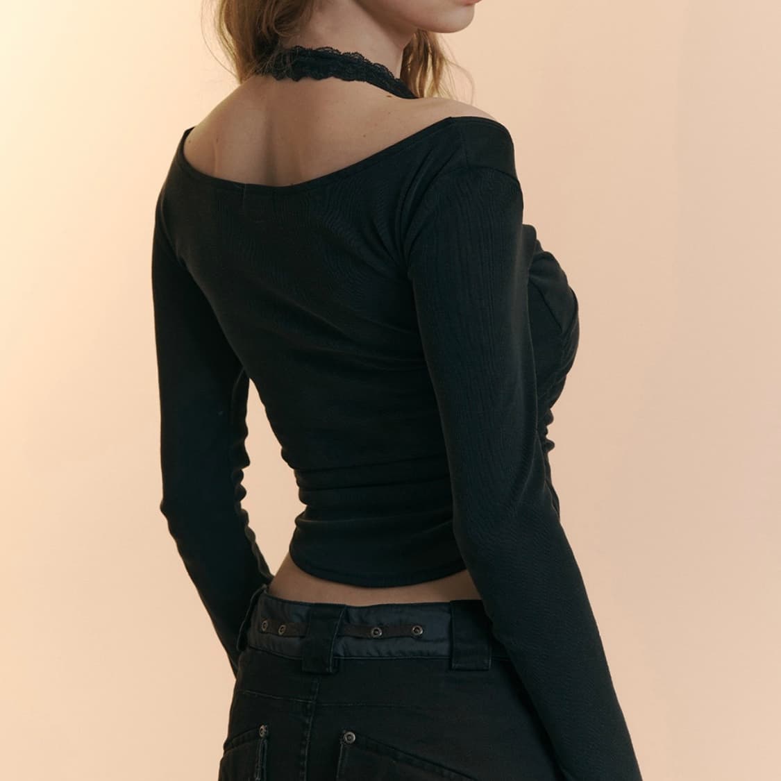 플리즈노팔로우 아멜리아 레이스 홀터 탑 쿨차콜 Cool Charcoal 상품이미지2