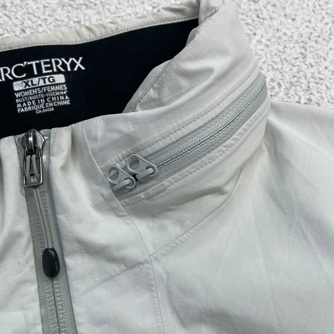 아크테릭스 Arcteryx 우먼스 베타 sl 바람막이 자켓  상품이미지4