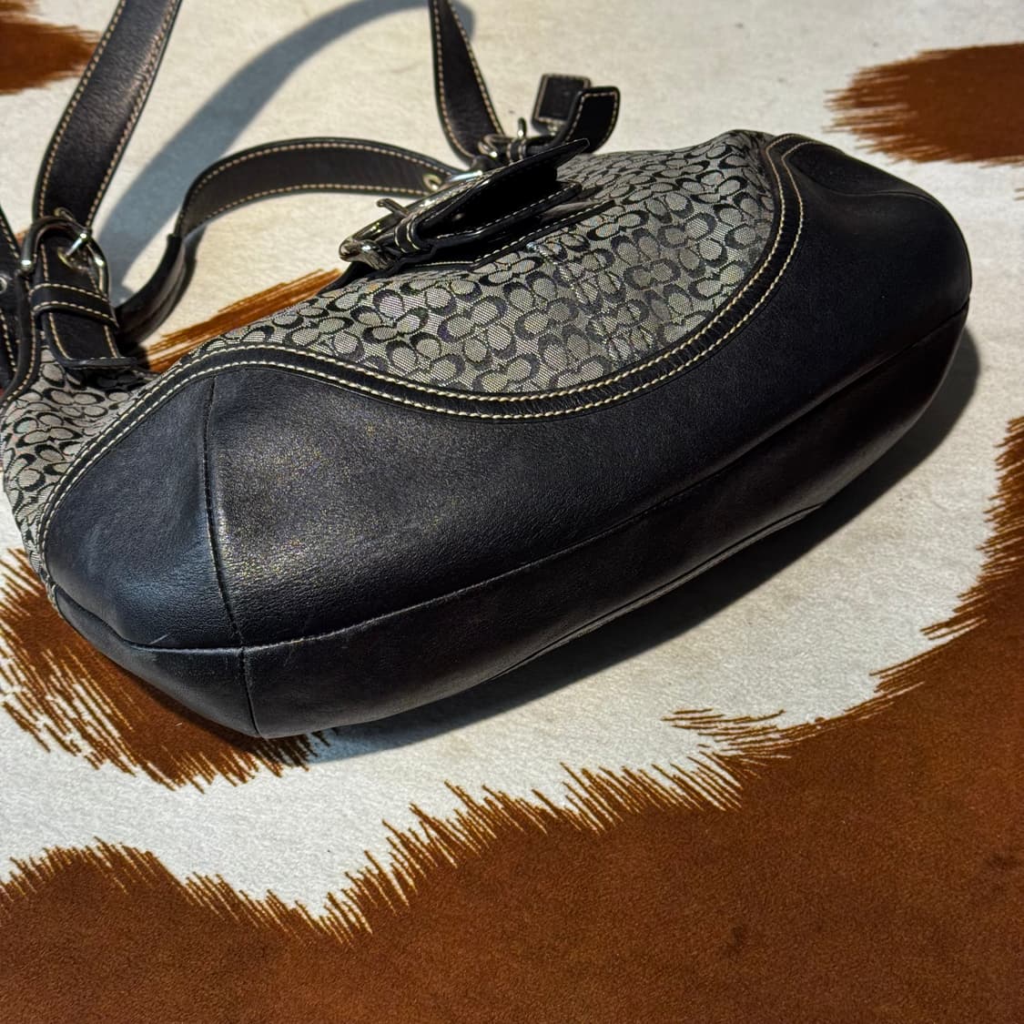 코치 모노그램 숄더백 호보백 블랙 y2k 상품이미지7