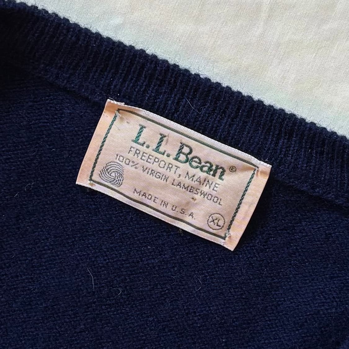[102-105] 70s USA L.L.Bean 버진 램스울 브이넥 니트 상품이미지3