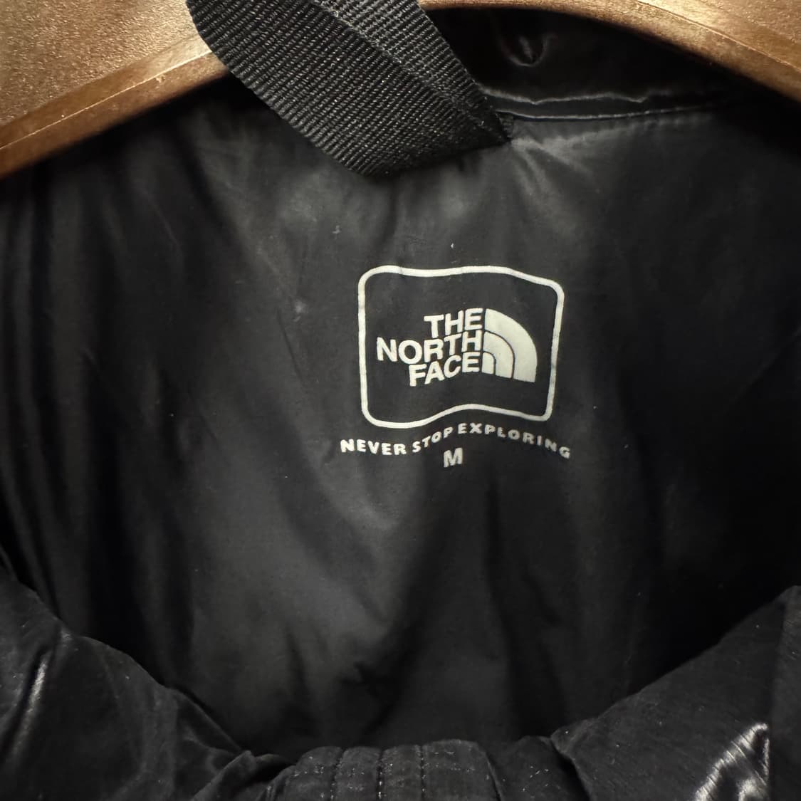 노스페이스 경량 다운 점퍼 전면 포켓 집업 포인트 블랙 상품이미지7