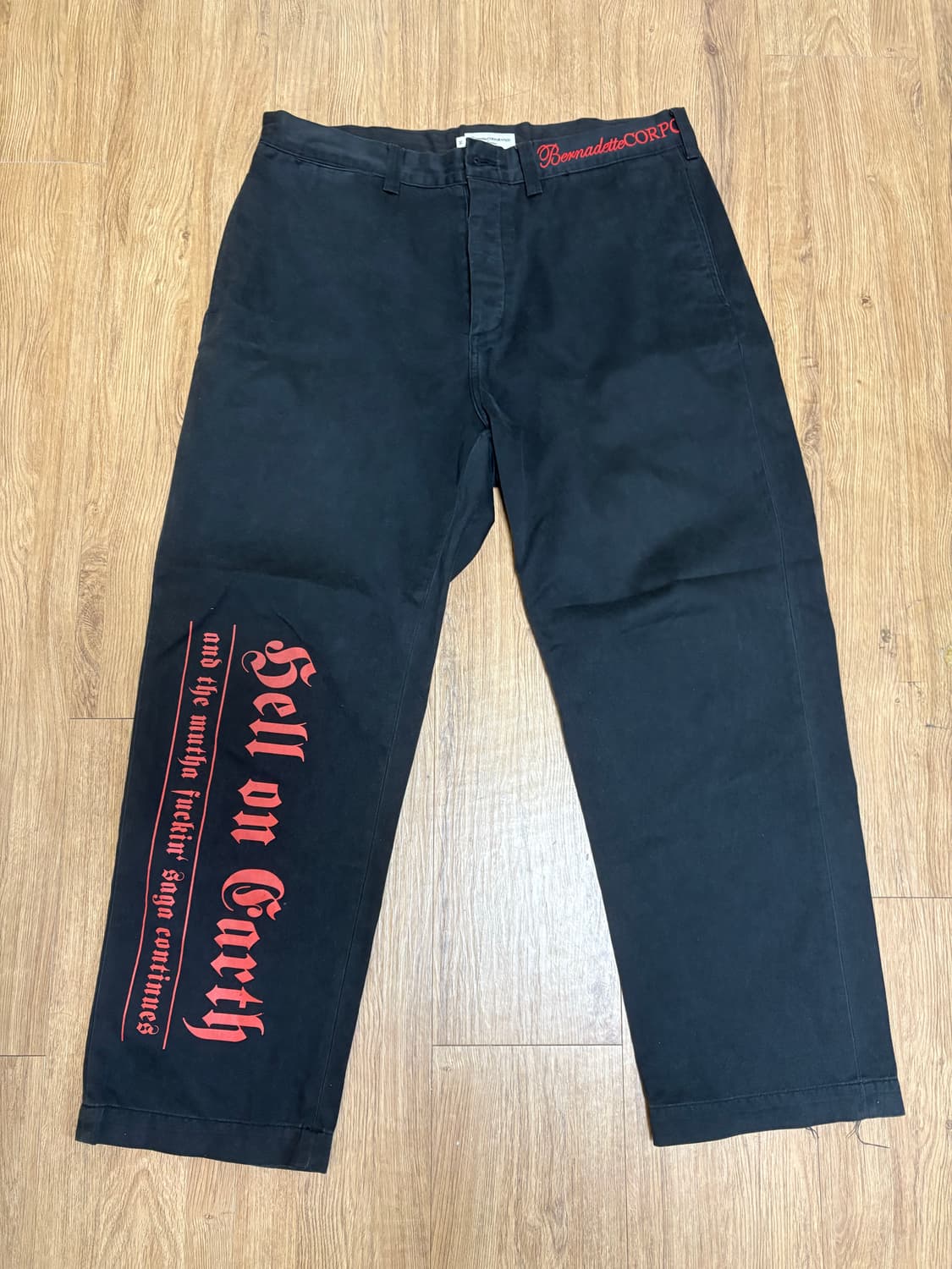 (36) 23ss 슈프림X베르나데트 코퍼레이션 올드 잉글리시 치노팬츠 상품이미지2