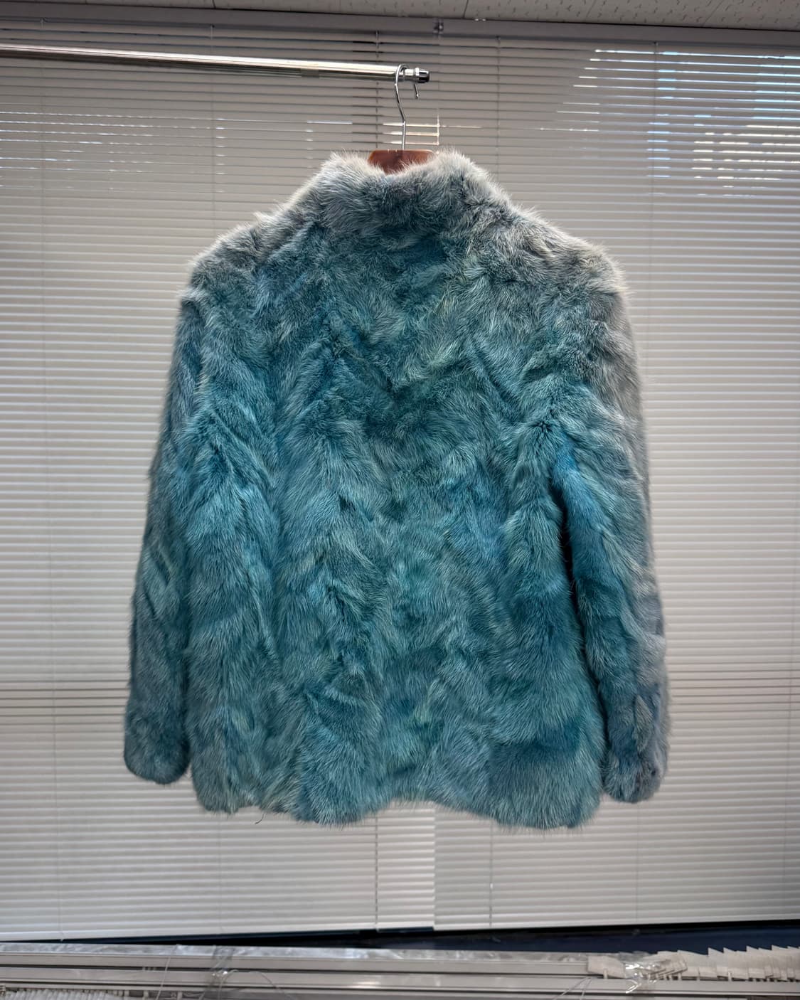 saga mink 블루 퍼 자켓 상품이미지6