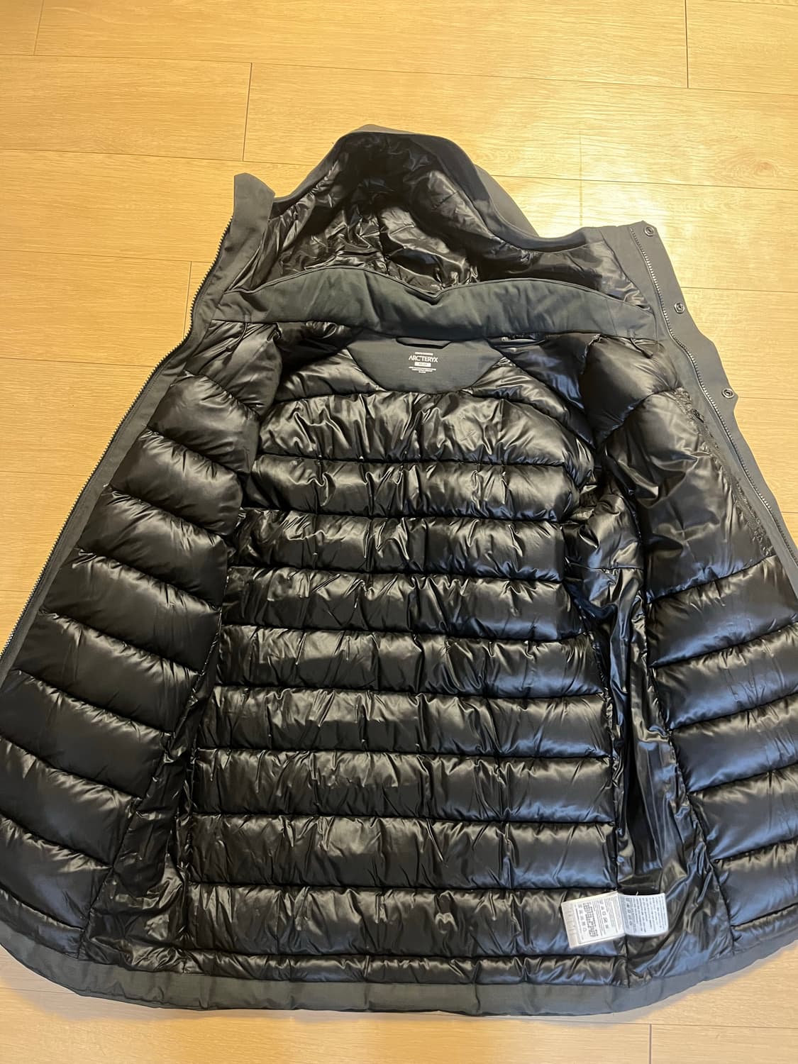 아크테릭스 써마 다운 파카 블랙 M 상품이미지3