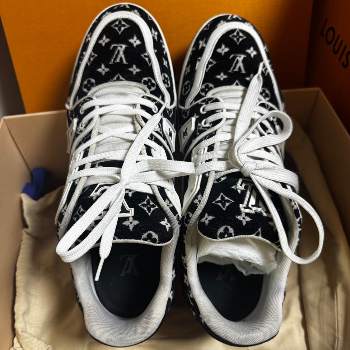 [풀구성] 루이비통 LV 트레이너 텍스타일 벨벳 모노그램 스니커즈 10 상품이미지2
