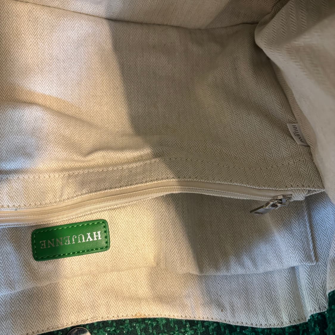 정품 휴젠느 리파 숄더백     상품이미지7