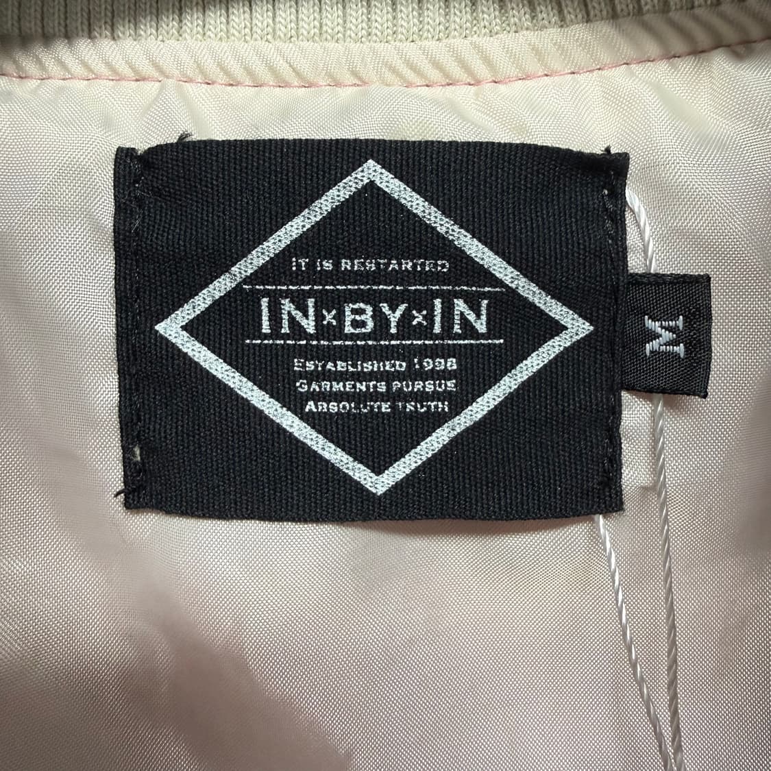 데빌 자수 벨벳 자켓 상품이미지4