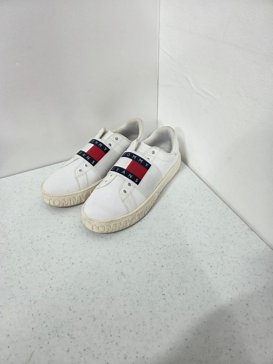 타미힐피거 스니커즈 250 상품이미지1