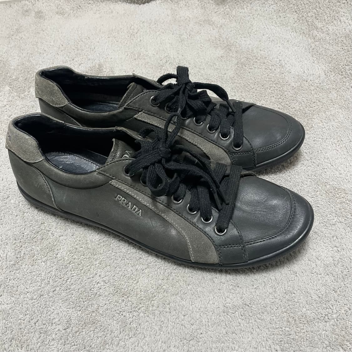 285) 프라다 스포츠 레더 로고 트레이너 스니커즈 상품이미지3