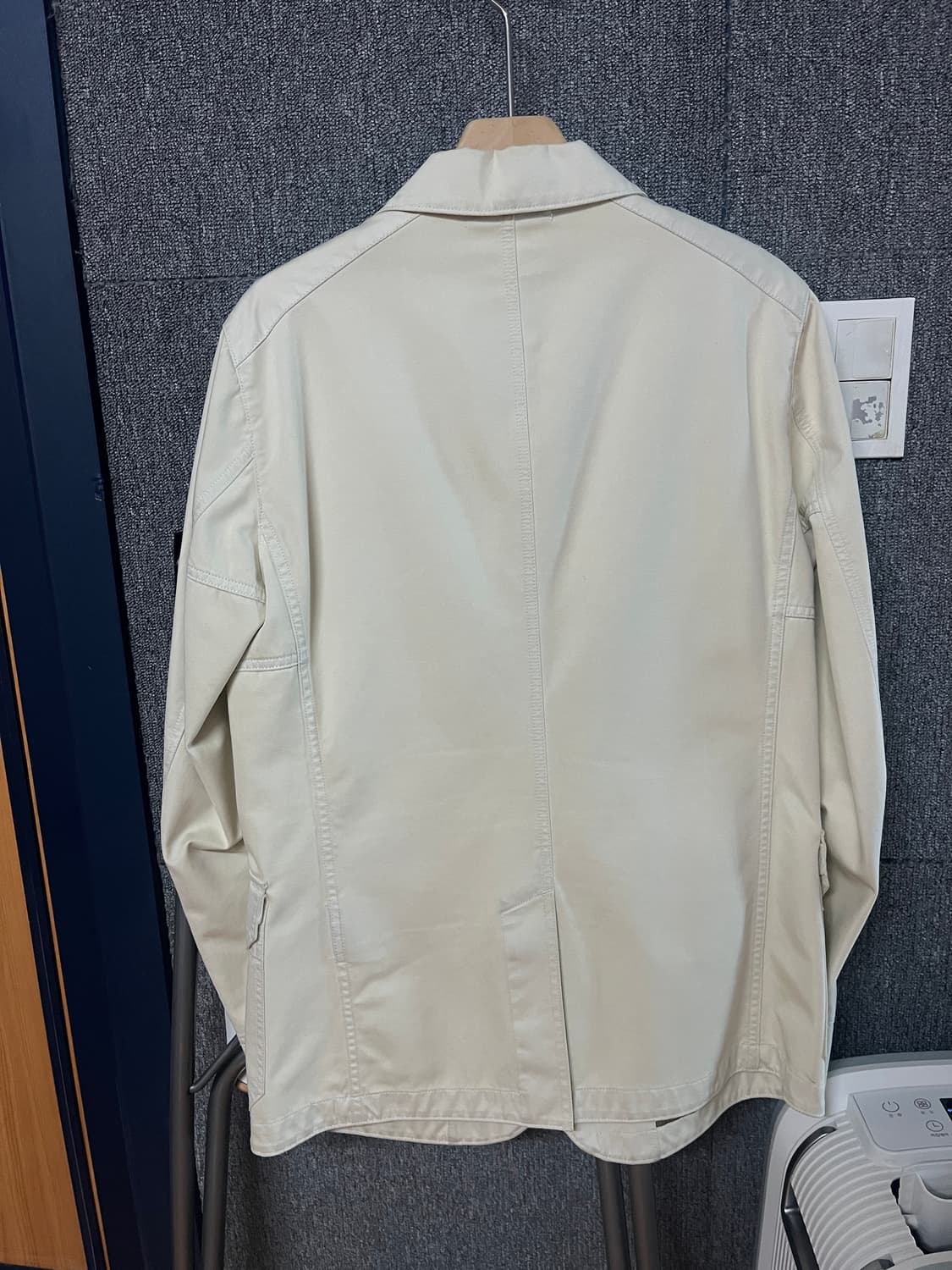 스톤아일랜드 3버튼 블레이저 크림 L사이즈 정품 상품이미지2