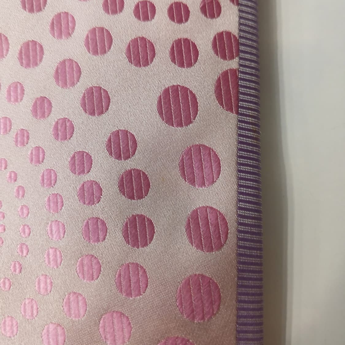 밀라숀 실크 핑크 도트 패턴 넥타이 9.2cm A등급 A19752
 상품이미지10