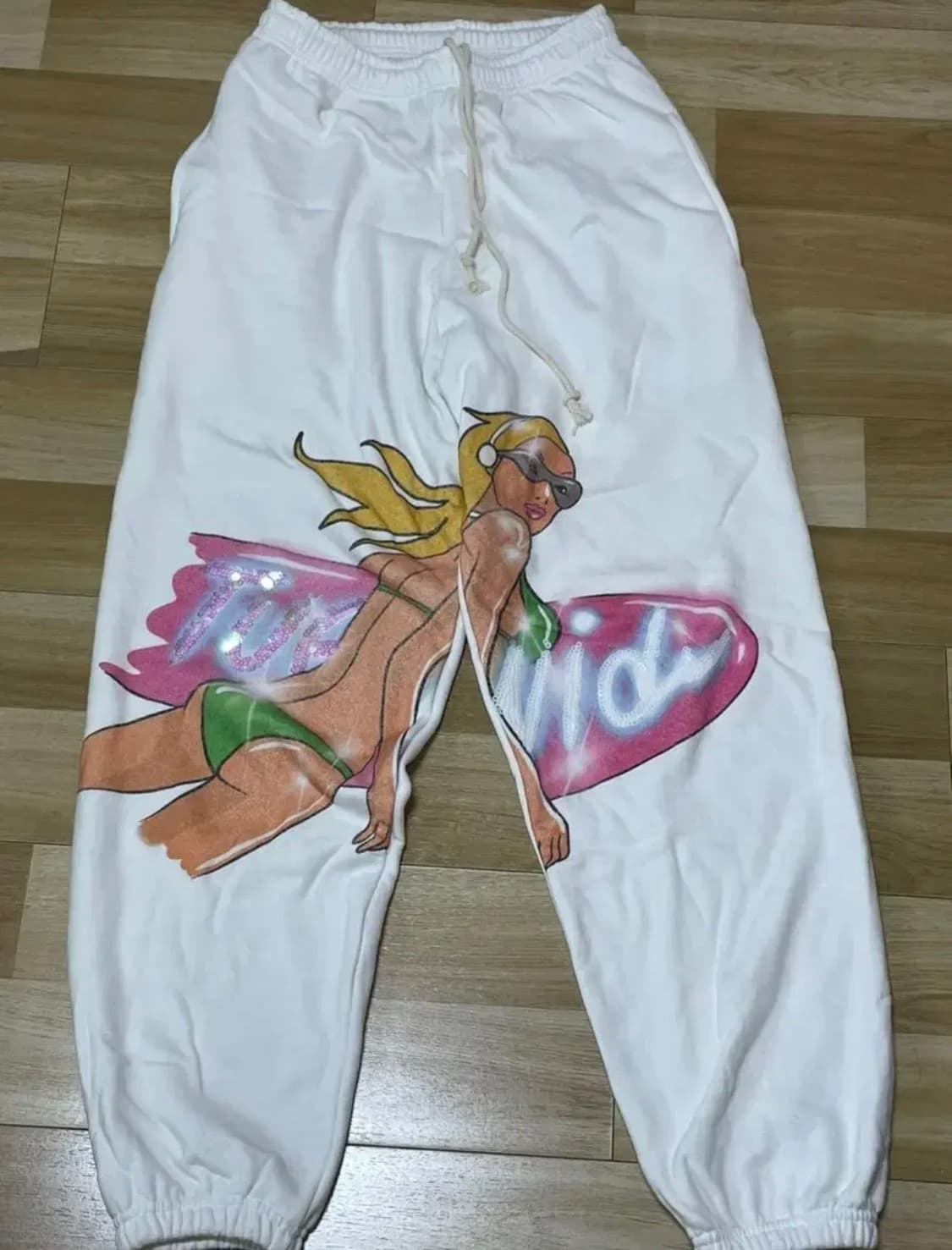 Tuewid 투위드 뉴진스 하니 바지 상품이미지2