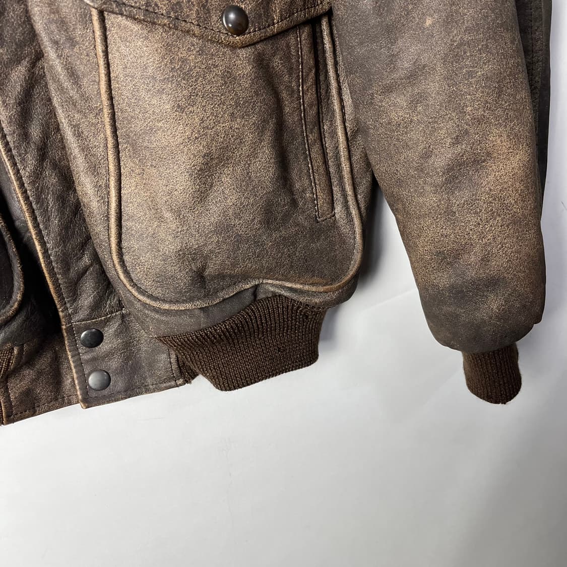 [JPN] 빈티지 패치 레더 봄버자켓 상품이미지4