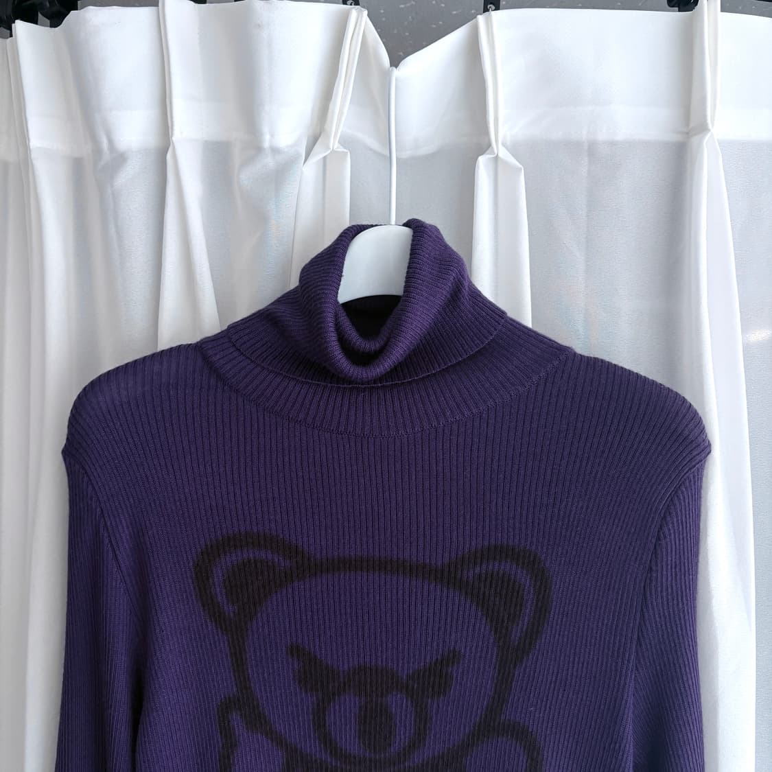 히스테릭 글래머 퍽 베어 터틀넥 니트 상품이미지4