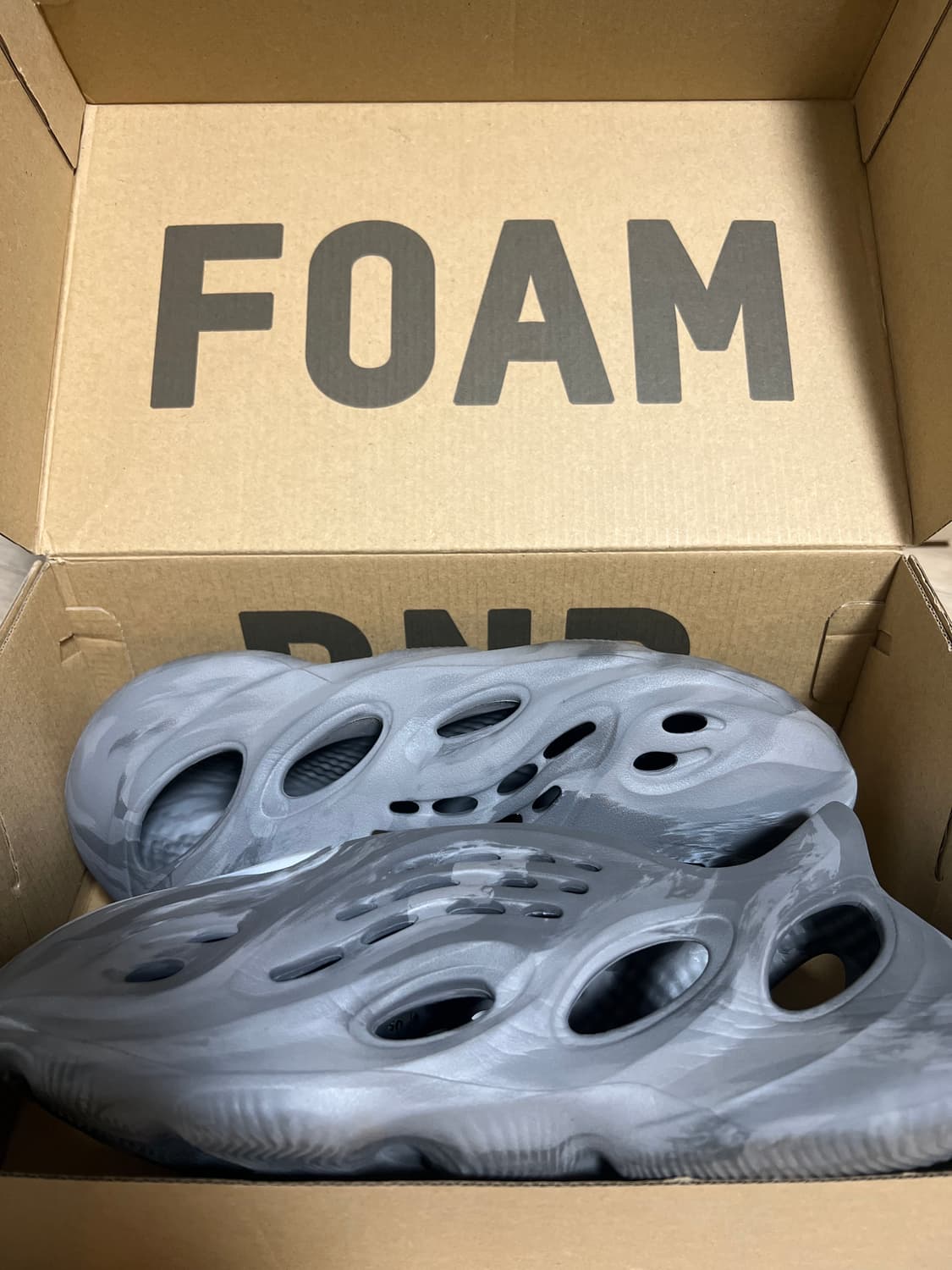 이지 폼러너 255 믹스 그래닛 상품이미지2