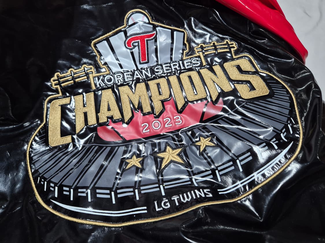 엘지 트윈스 우승 유광잠바 팝니다 상품이미지4