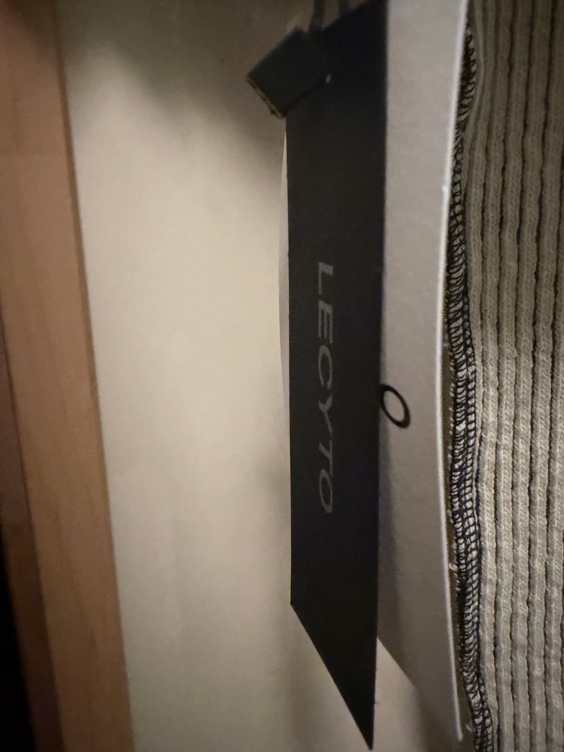 레시토 Destroyed 립 니트 집업 아이보리 상품이미지4