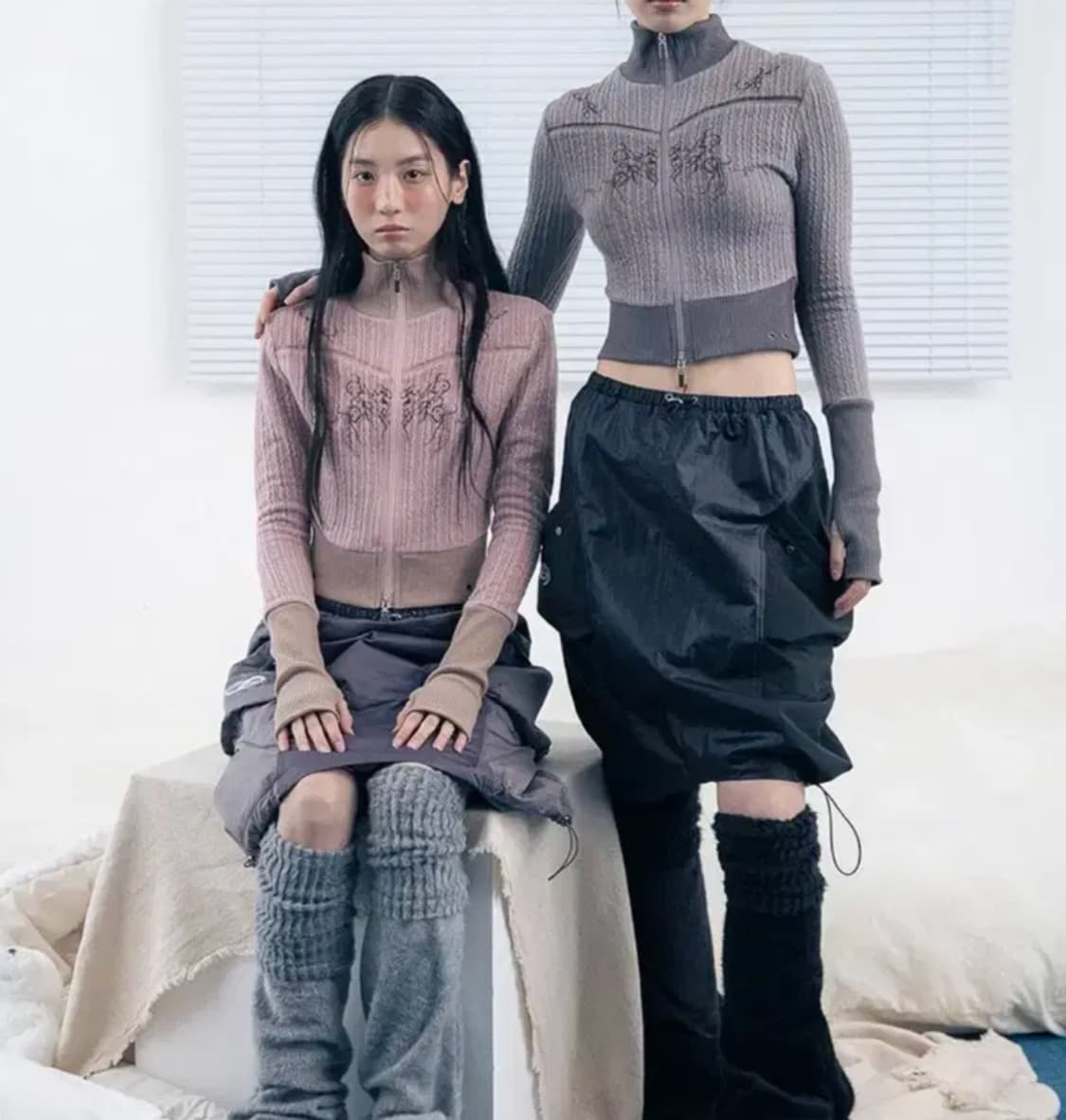 허그유어스킨 벌룬패딩미디스커트 블랙 상품이미지2