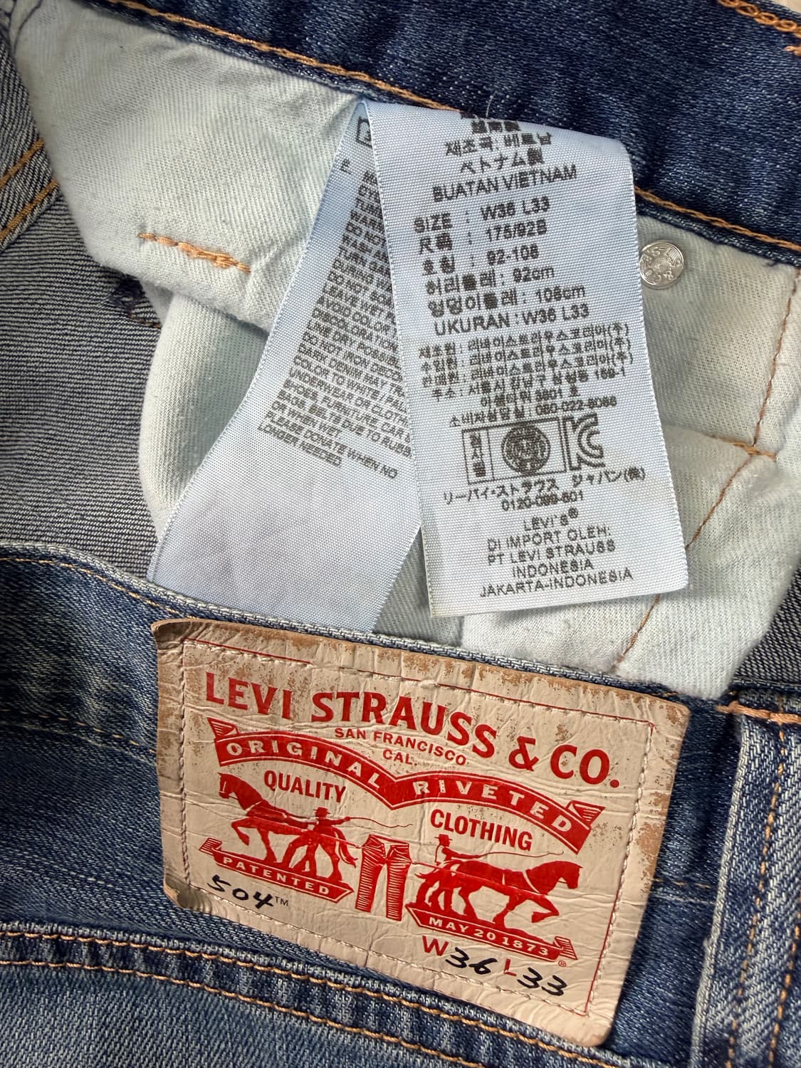 리바이스(Levi's) 504 레귤러 스트레이트 핏 데님 팬츠 상품이미지4