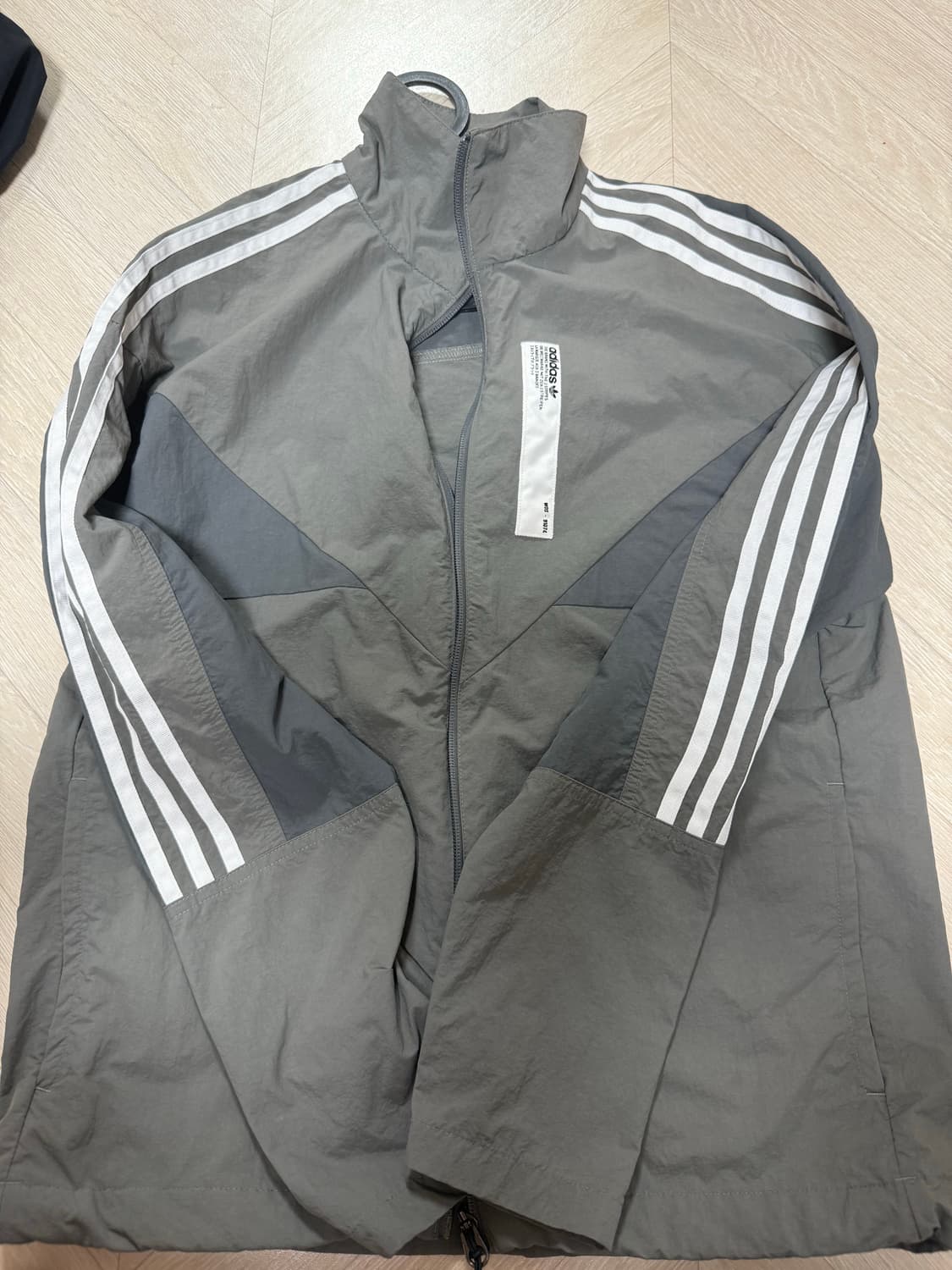 아디다스 바람막이 상품이미지2