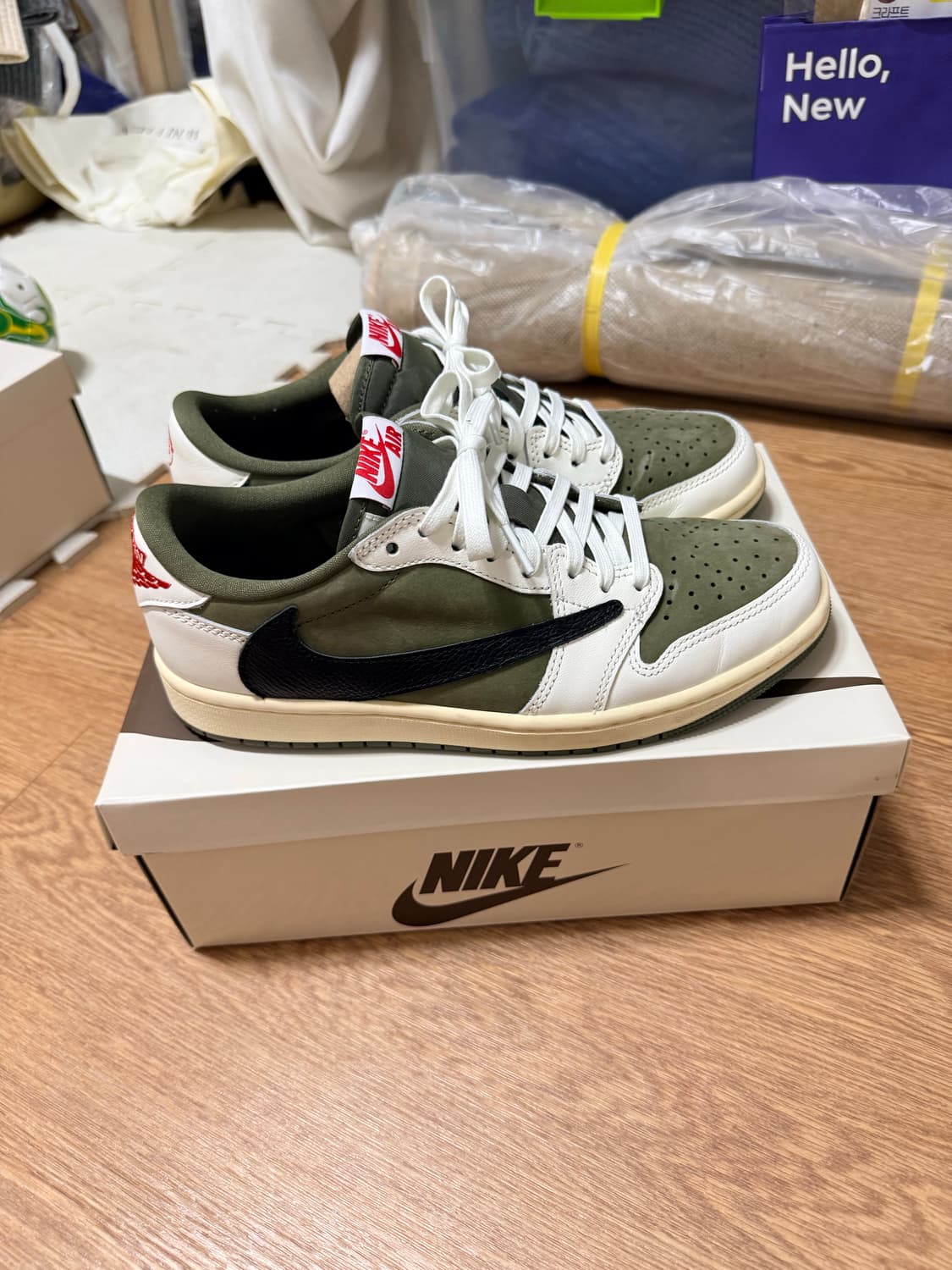 [255] 조던 1 x 트래비스 스캇 레트로 로우 OG SP 리버스 올리 상품이미지1