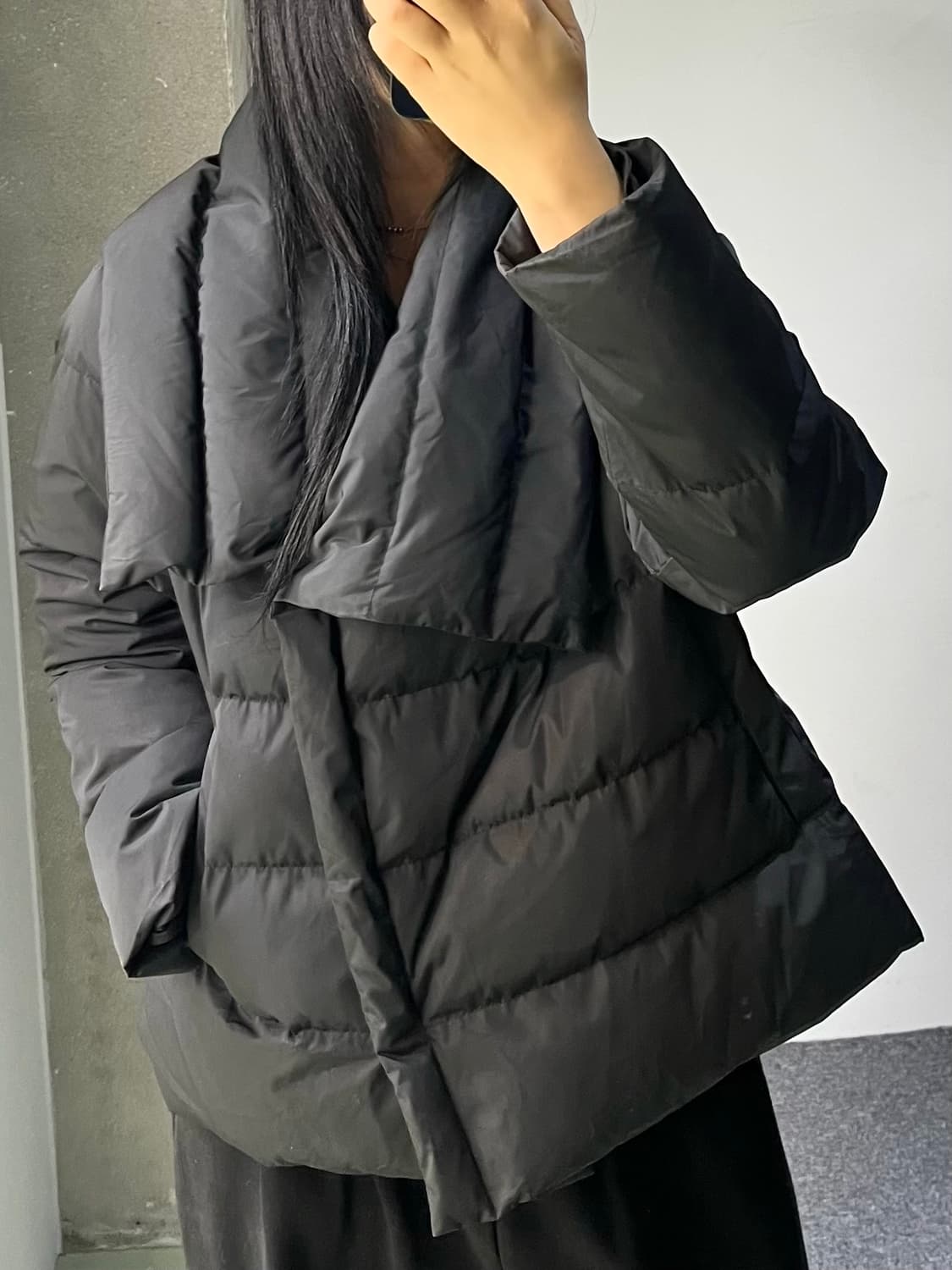 띠어리 럭스 숄 카라 패디드 자켓 상품이미지2