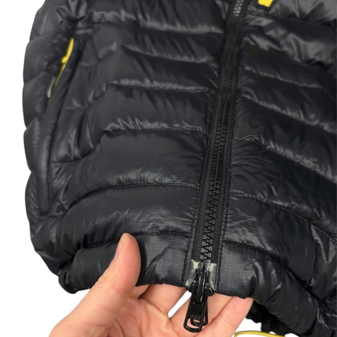 몽벨 우먼 경량 다운패딩 상품이미지4