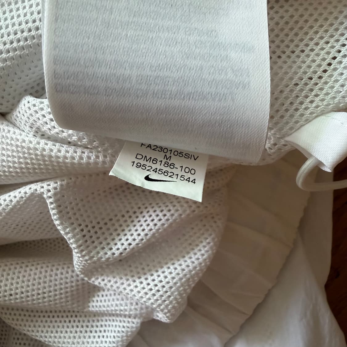 Nike W 화이트 컬러 윈드러너 바람막이 자켓 상품이미지5