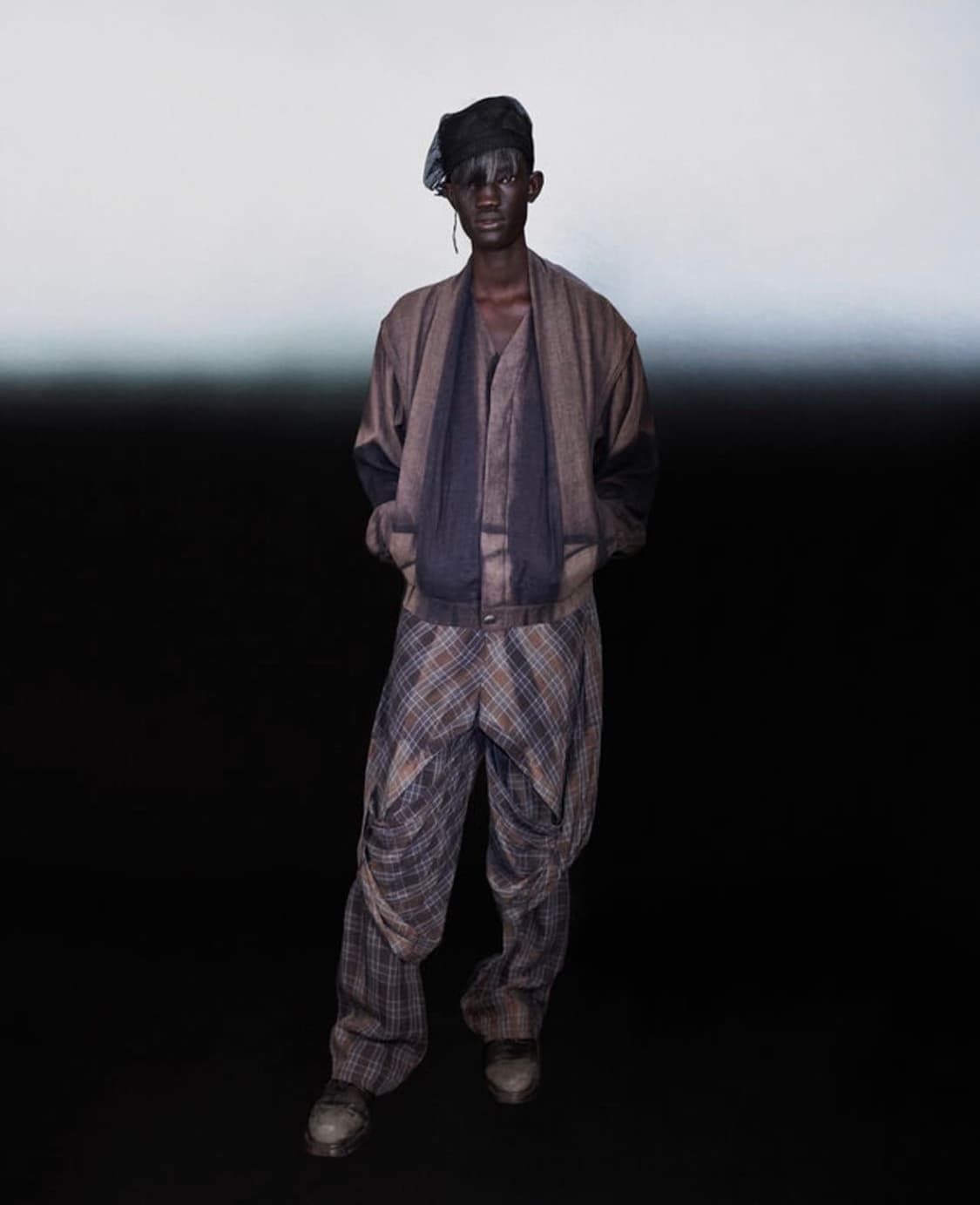 지용킴 22aw 드레이핑 팬츠 S 상품이미지1
