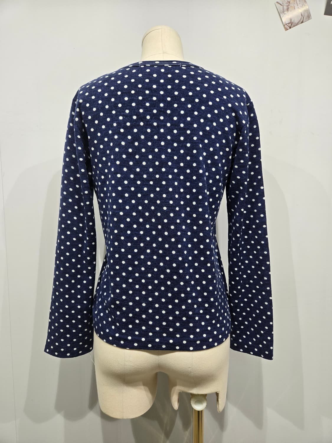 꼼데가르송 네이비 도트 긴팔 티셔츠 상품이미지2