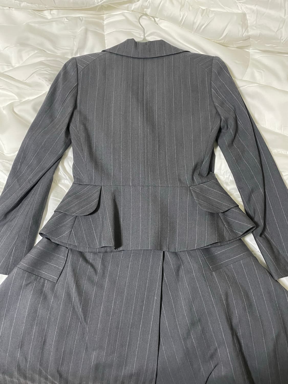비비안 웨스트우드 / 핀스트라이프 자켓 스커트 셋업 상품이미지2