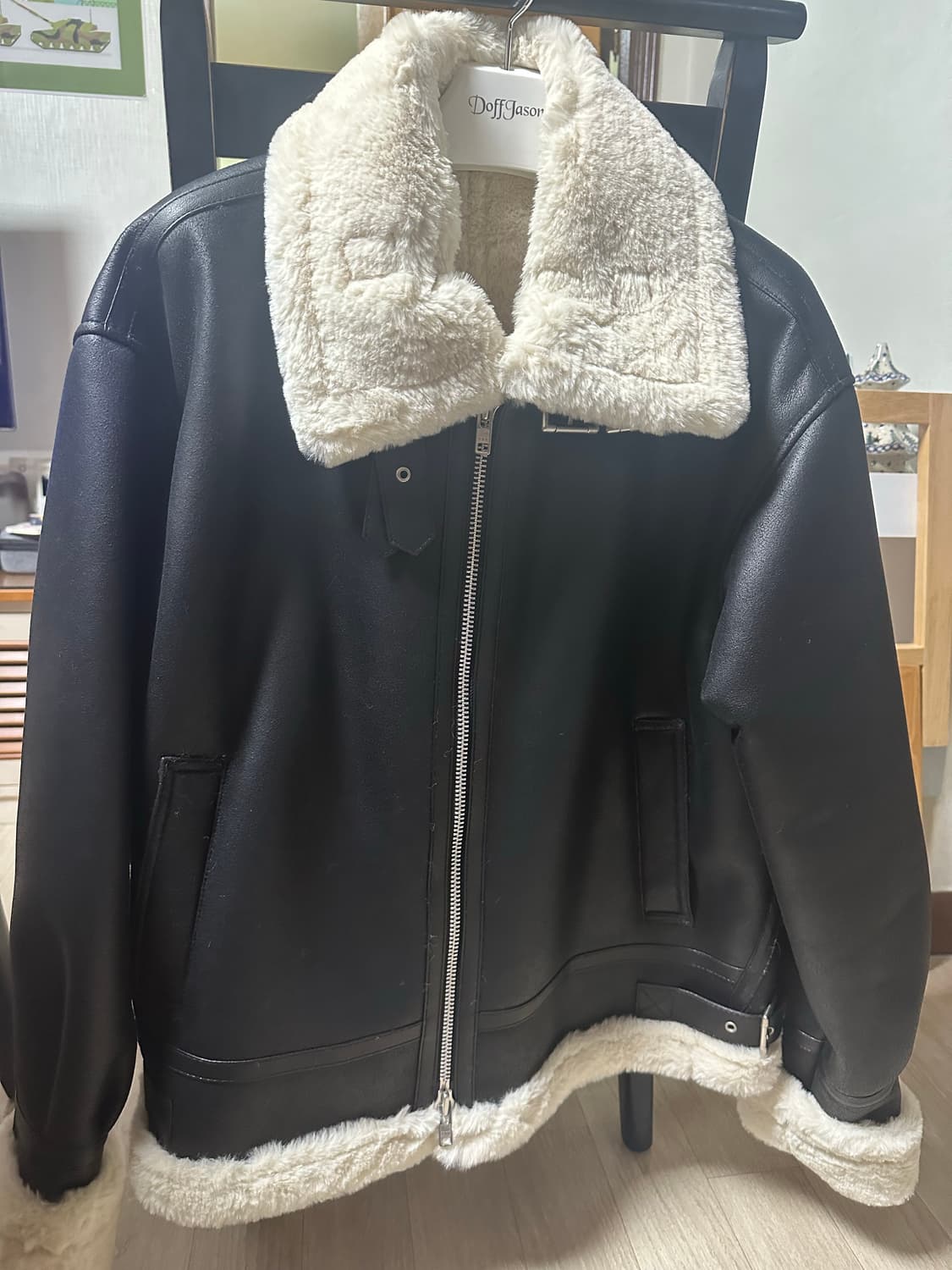 도프제이슨 무스탕 검은색 상품이미지5