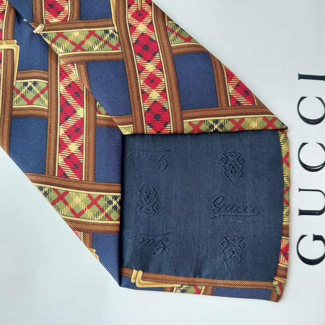 구찌 네이비 벨트 모티브 패턴 넥타이 9.3cm A+등급 K2564 상품이미지7