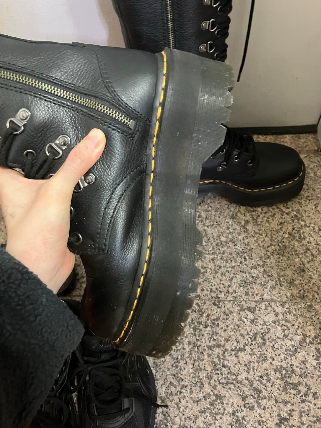 닥터마틴 1B60 MAX HDW 블랙 롱부츠 상품이미지3