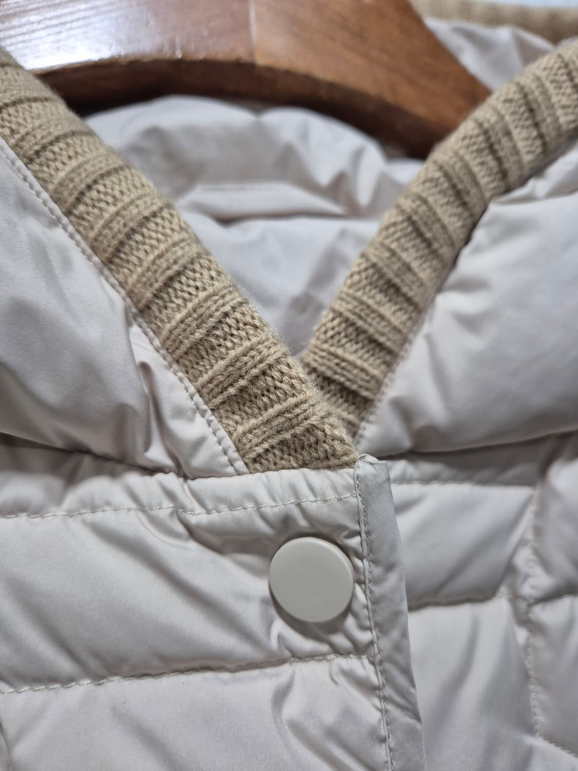 빈티지 아이보리 니트 배색 후드 거위털패딩 상품이미지5