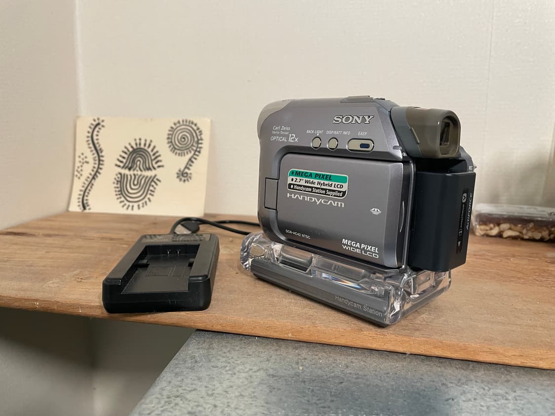 소니 DCR-HC42 빈티지 캠코더 상품이미지1