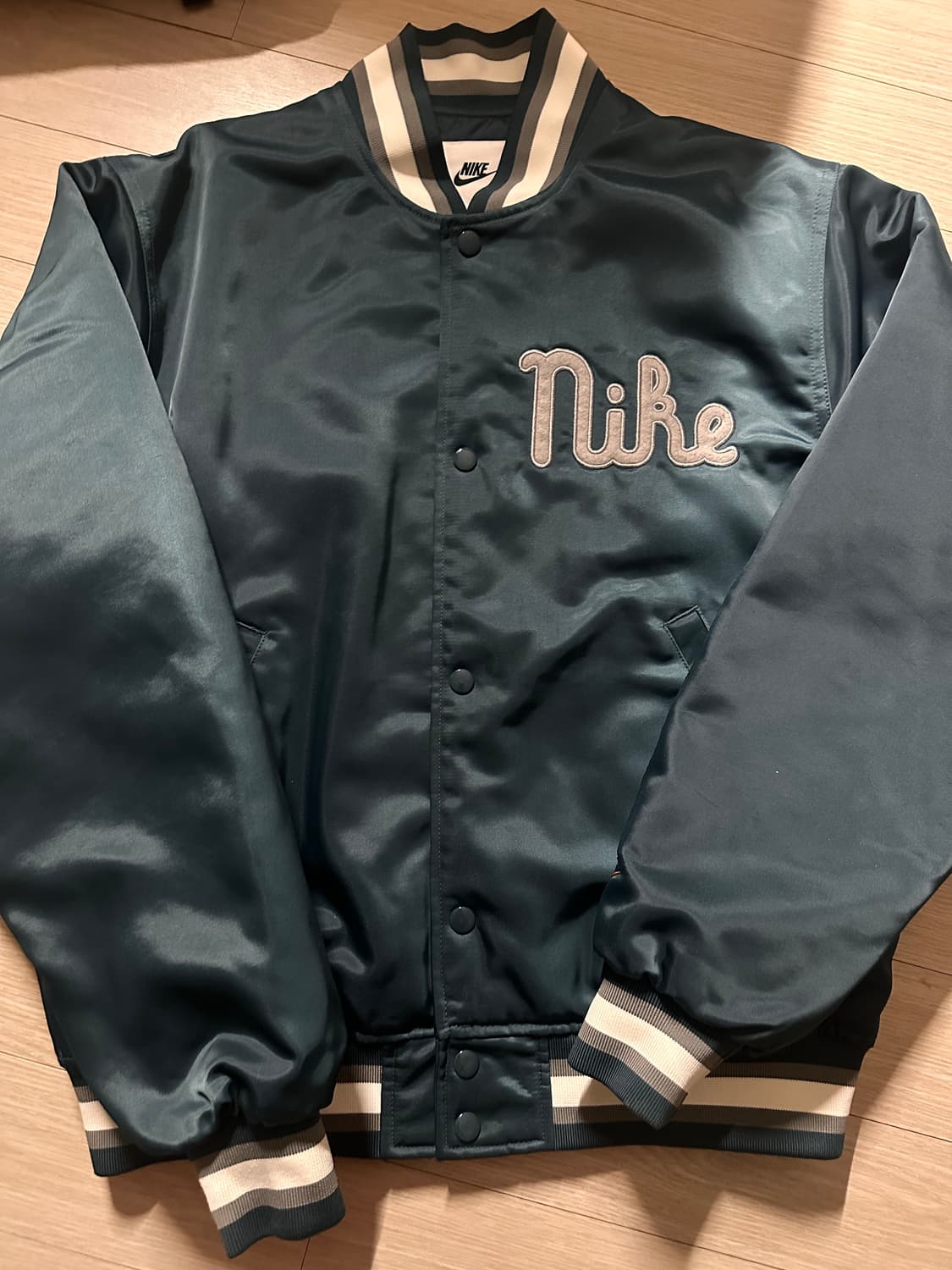 나이키 바시티 자켓 상품이미지2