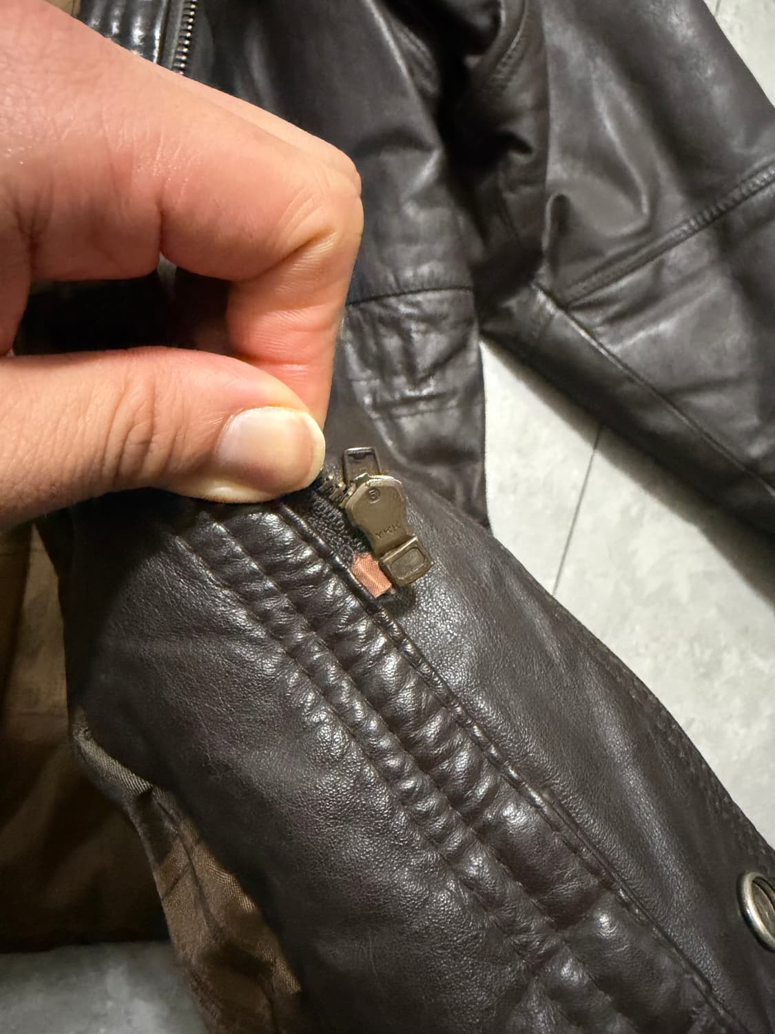  90s   브라운 컬러  소가죽   빈티지  헌팅    자켓  105s 상품이미지5