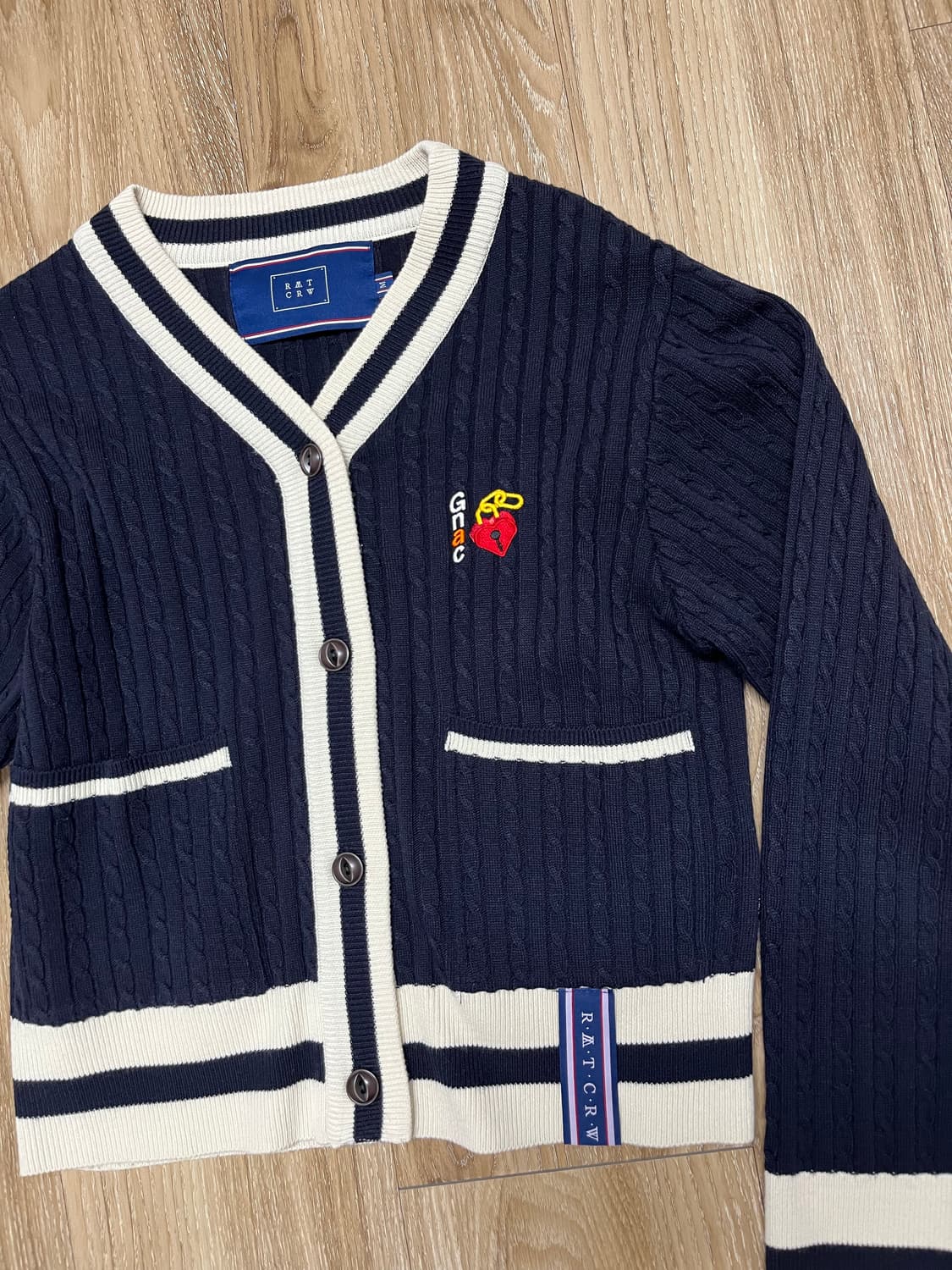 로맨틱 크라운 케이블 가디건 M 우먼스 상품이미지3