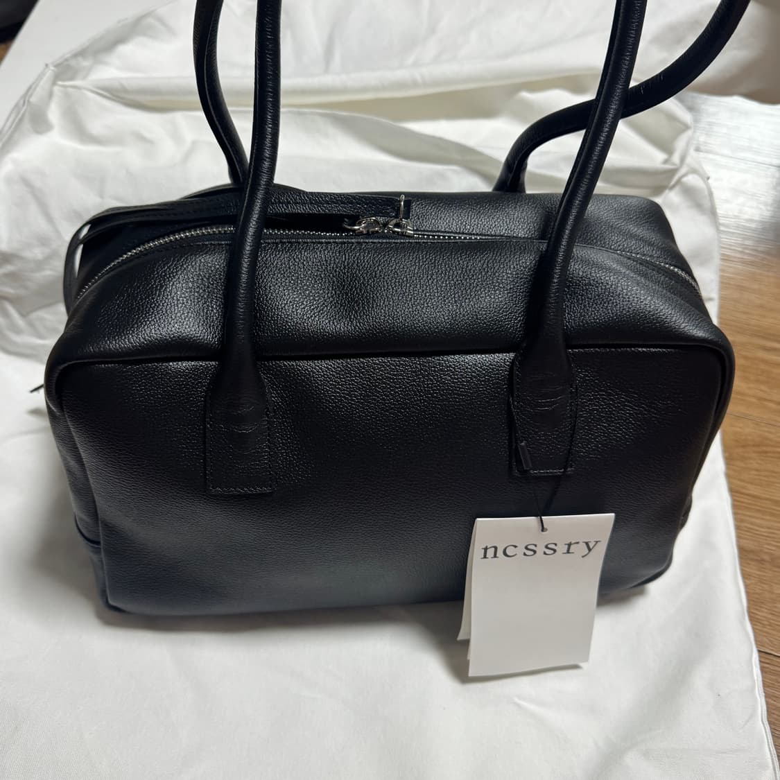 네세서리 레더 소프트 스퀘어 백 가방 상품이미지3