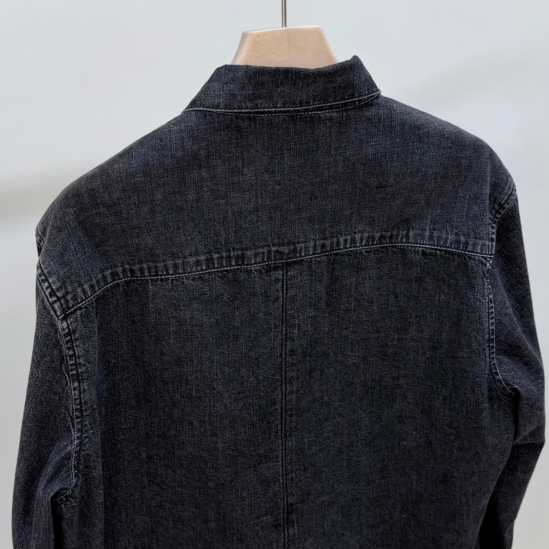 [S+급/L] 크롬하츠 레더패치 데님 셔츠 자켓 상품이미지5