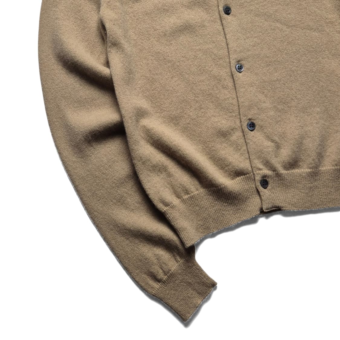 [M] 꼼데가르송 하트로고 가디건 베이지 상품이미지4