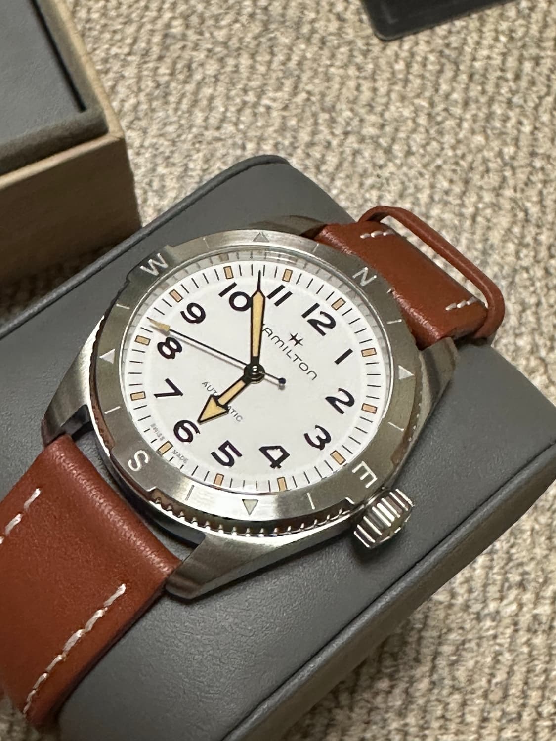 해밀턴 카키필드 익스페디션 37mm 흰판 상품이미지4