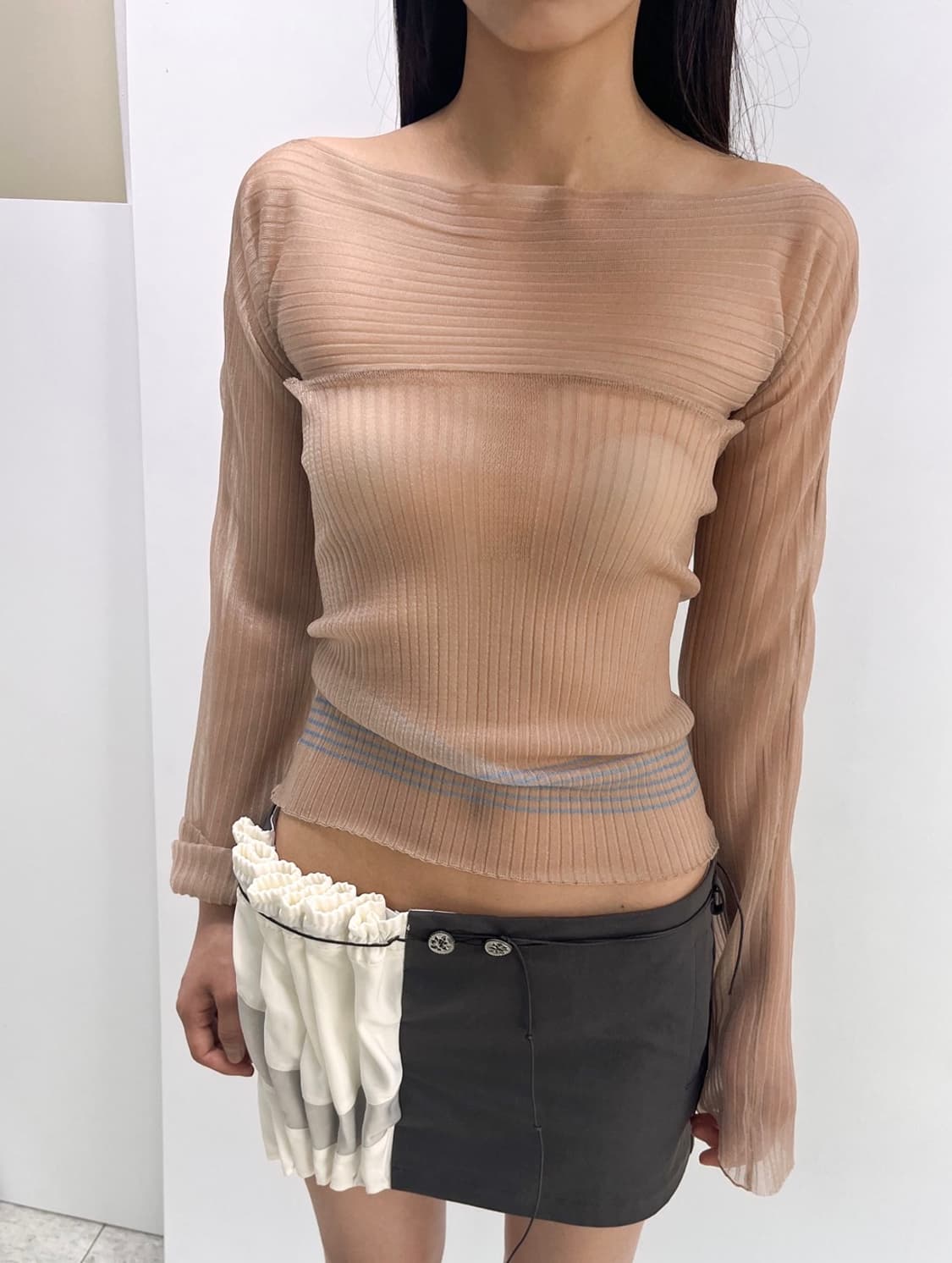 울리카상투스 SHEER TANK TOP 살몬 베이지 상품이미지1