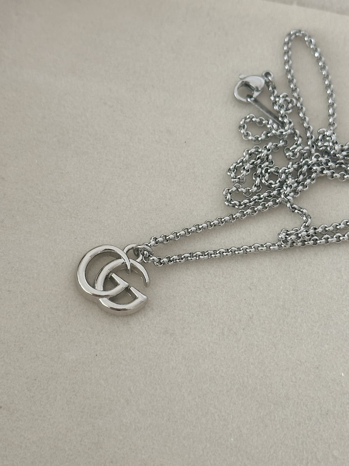 구찌 GG로고 남자 롱체인 목걸이 실버 상품이미지1