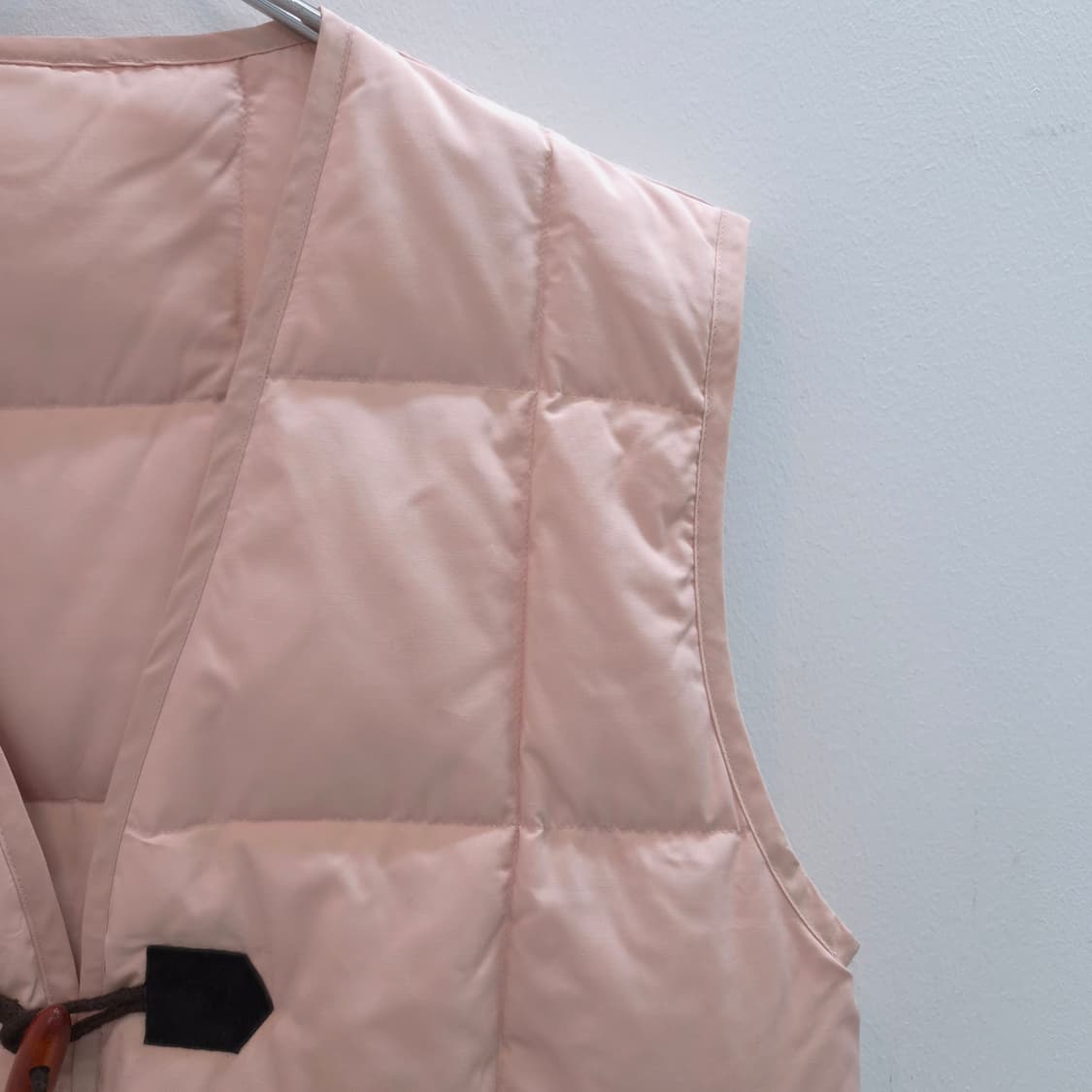 토글버튼 핑크 다운 패딩 베스트 상품이미지2