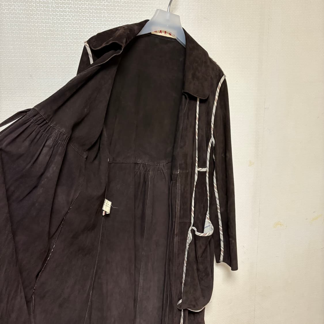 마르니 인사이드아웃 레더 코트 상품이미지6