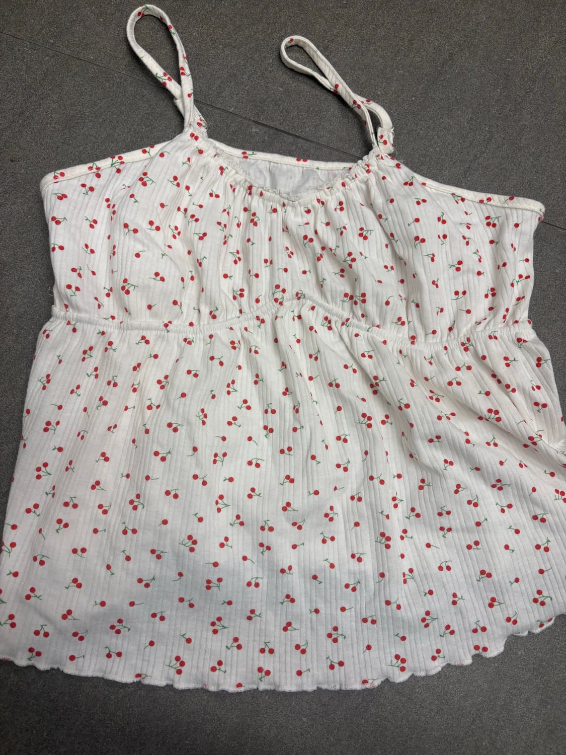 체리 나시 탑 상품이미지1